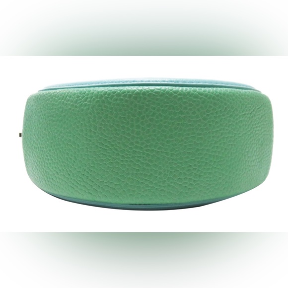 *RARE* Chanel Filigree Round Bag!! - Picture 6 of 7